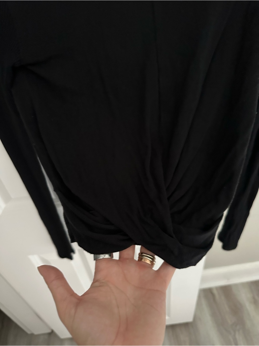 Alo Cover Long Sleeve - Black - Picture 3 of 4